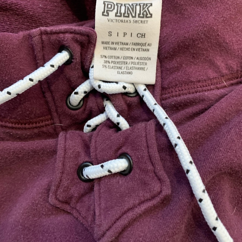 Clothes - Picture 2 of 4